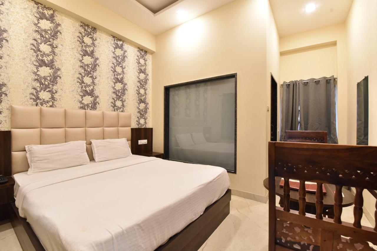 Hotel Dosa Plaza Udaipur Luaran gambar