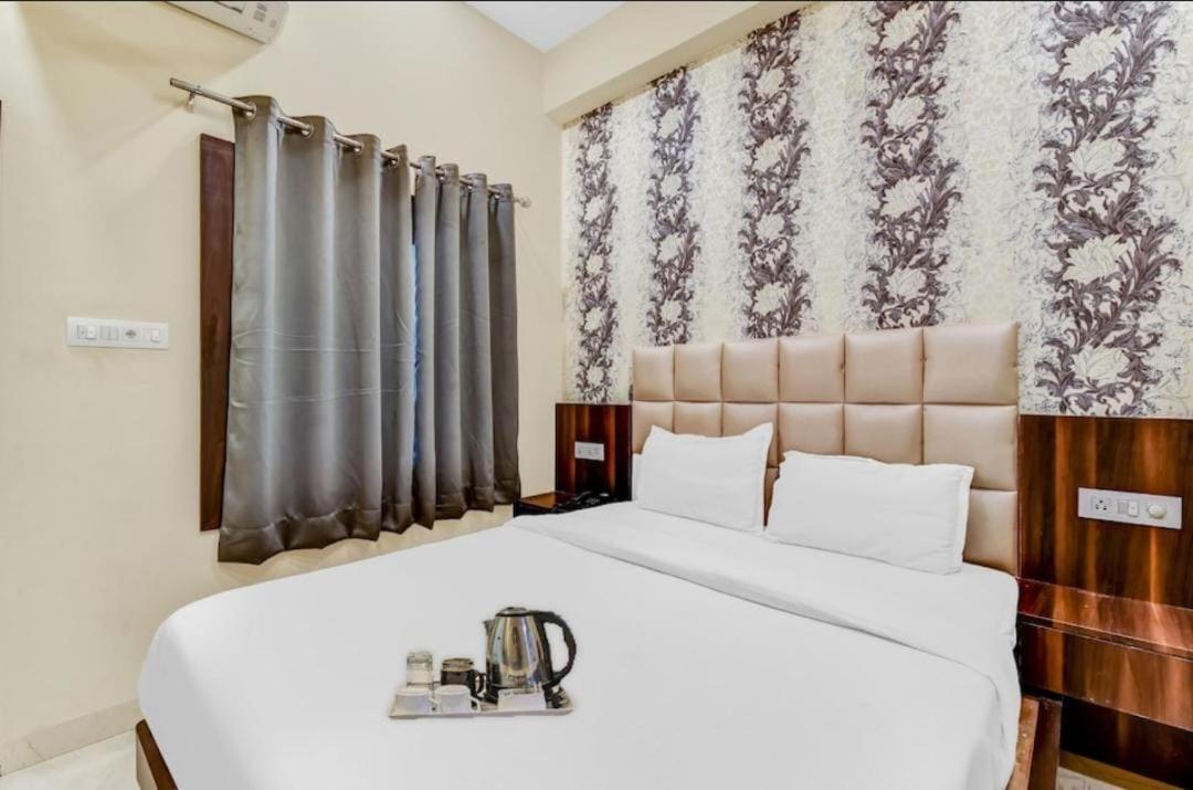 Hotel Dosa Plaza Udaipur Luaran gambar