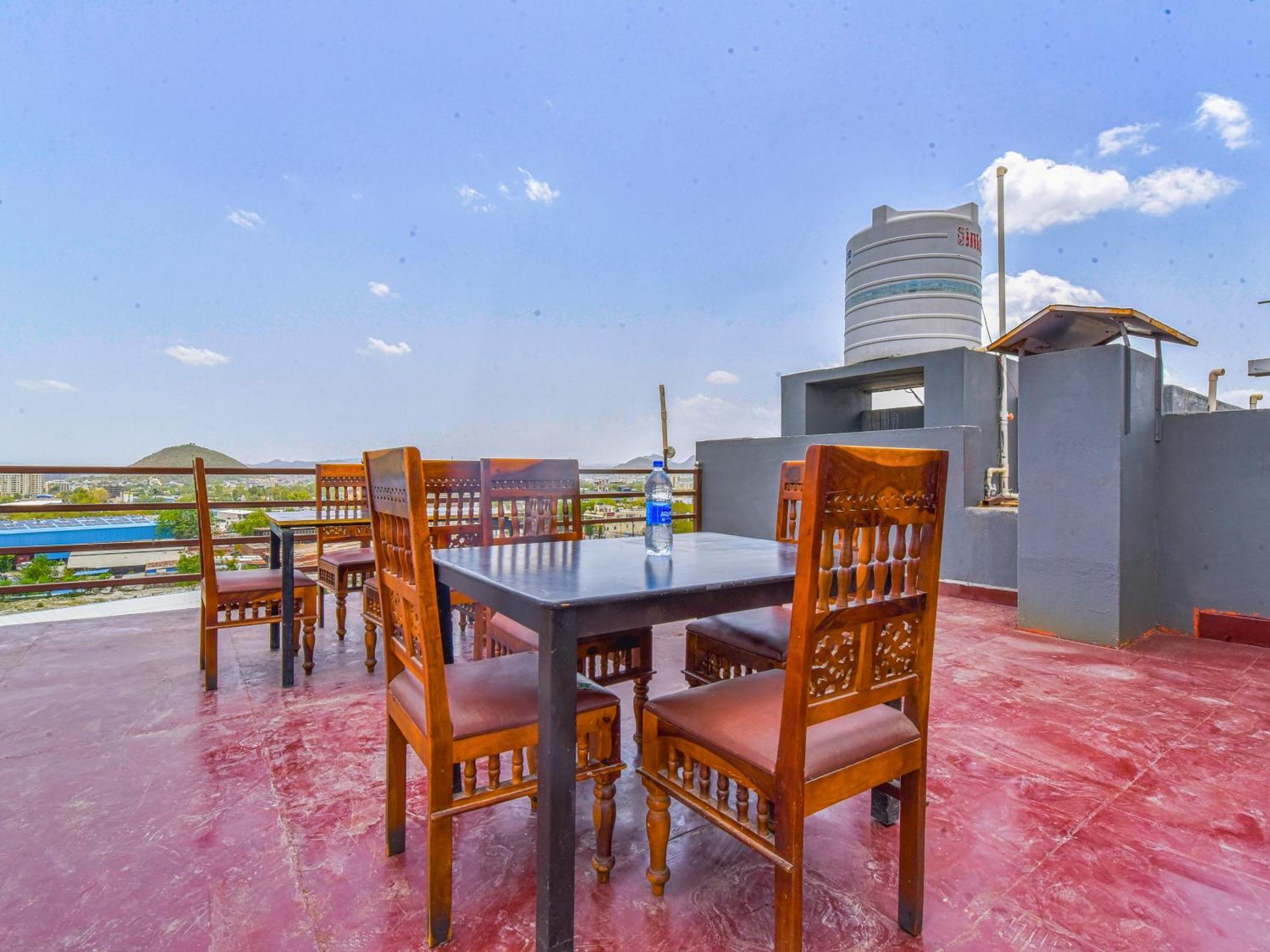 Hotel Dosa Plaza Udaipur Luaran gambar