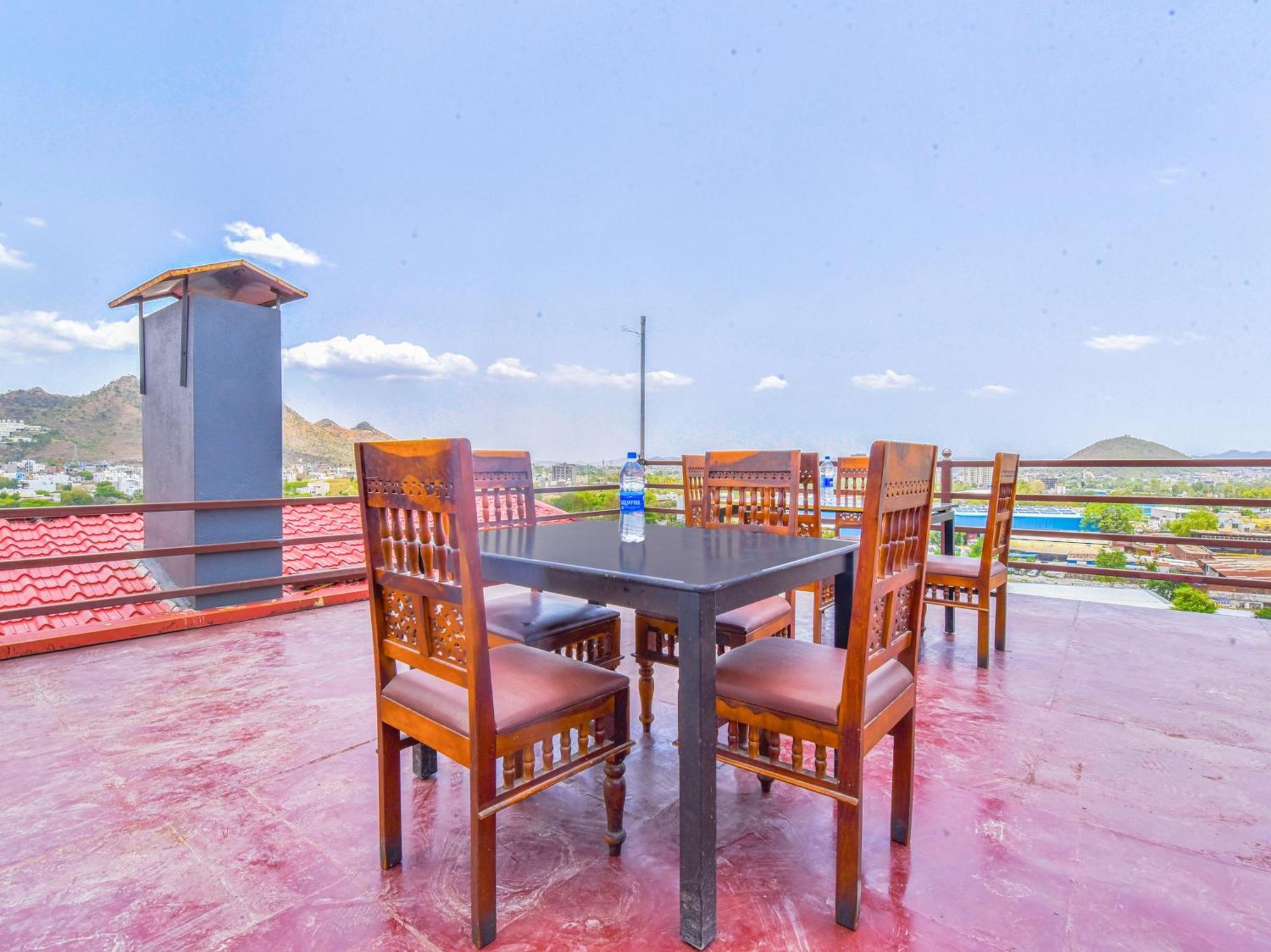 Hotel Dosa Plaza Udaipur Luaran gambar