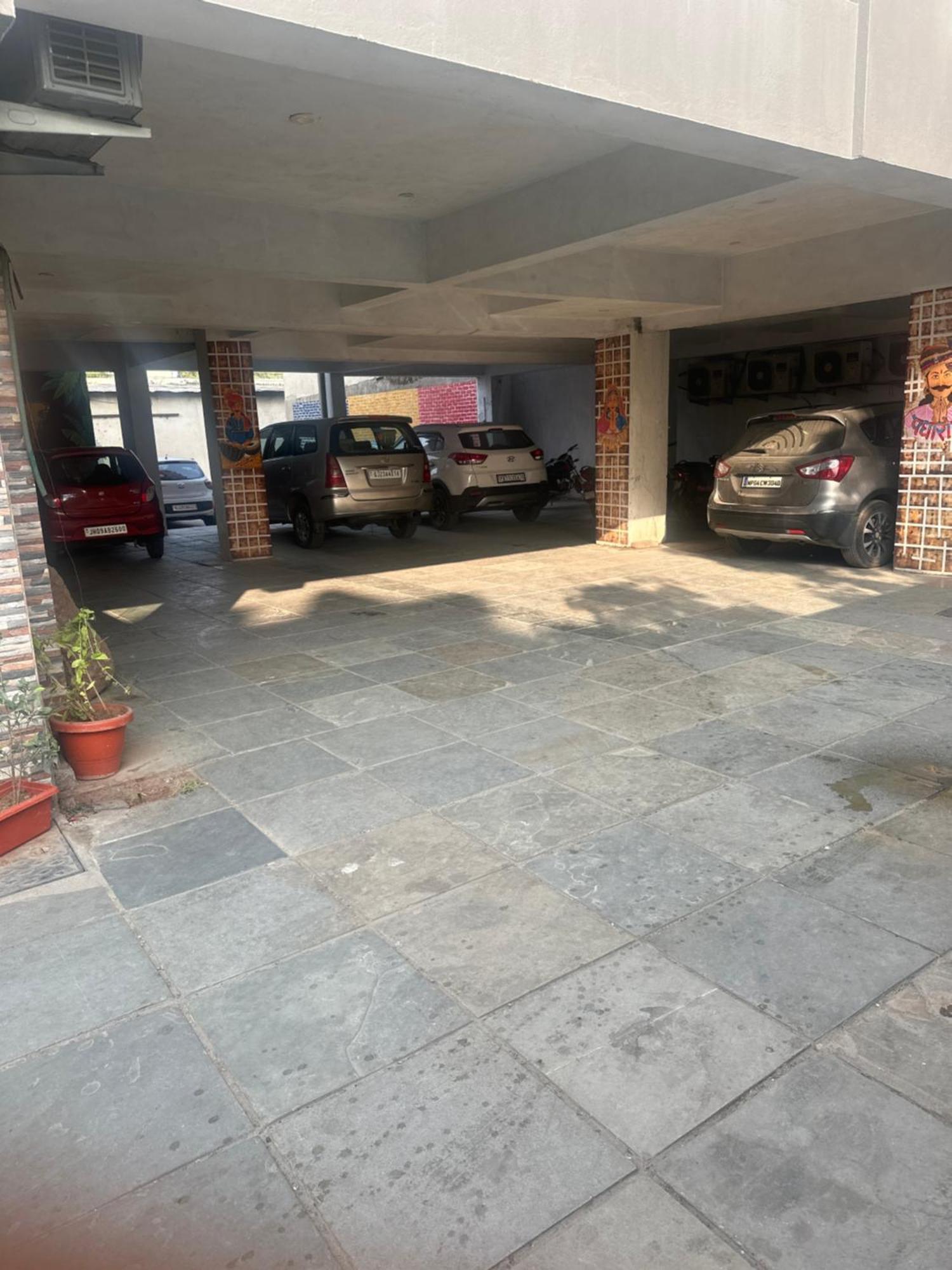 Hotel Dosa Plaza Udaipur Luaran gambar