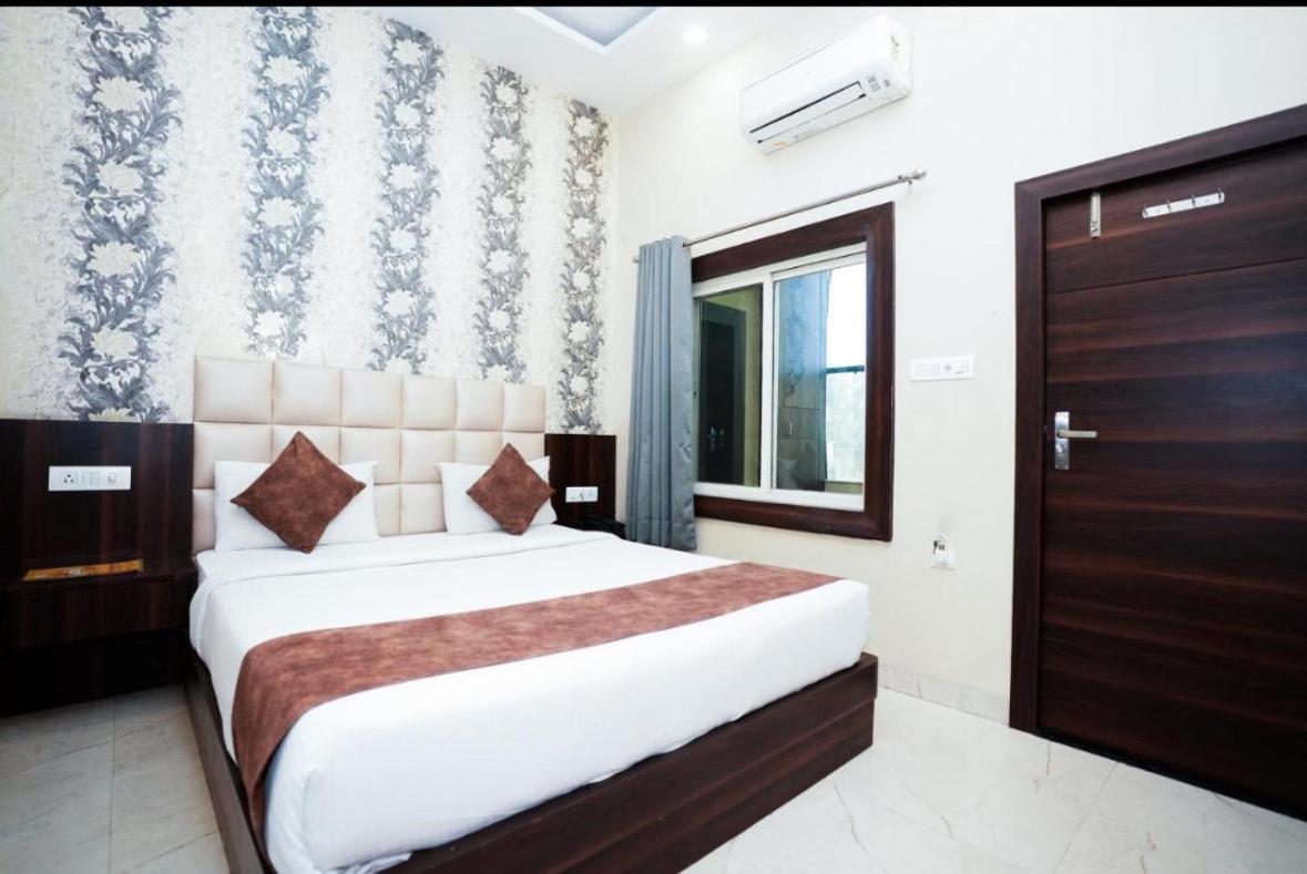 Hotel Dosa Plaza Udaipur Luaran gambar